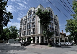 Сдается квартира в доме комфорт класса в самом центре Кишинева. 120 кв.м.