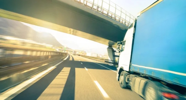 BEDNAREK TRANSPORT приглашает водителей категории C+E с опытом работ